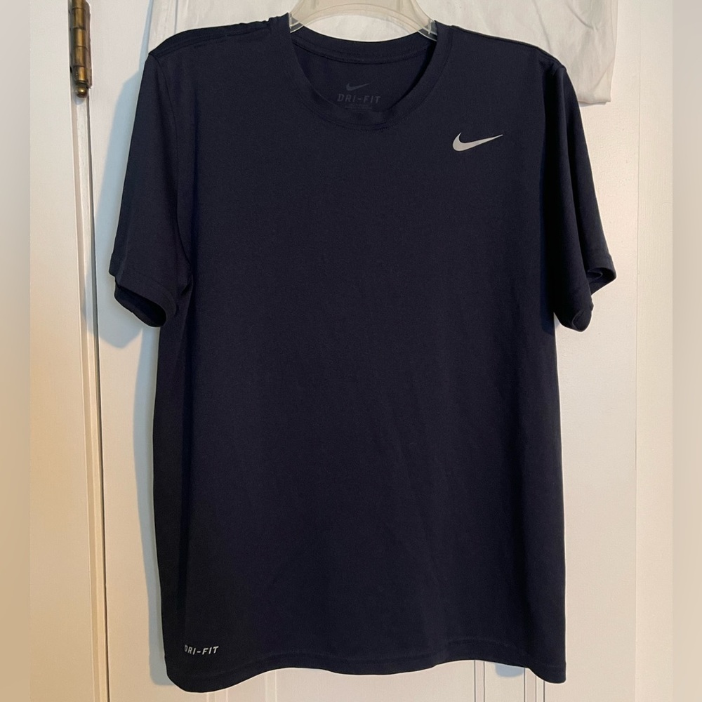 Nike - Men’s Navy Dri-Fit Shirt Size M